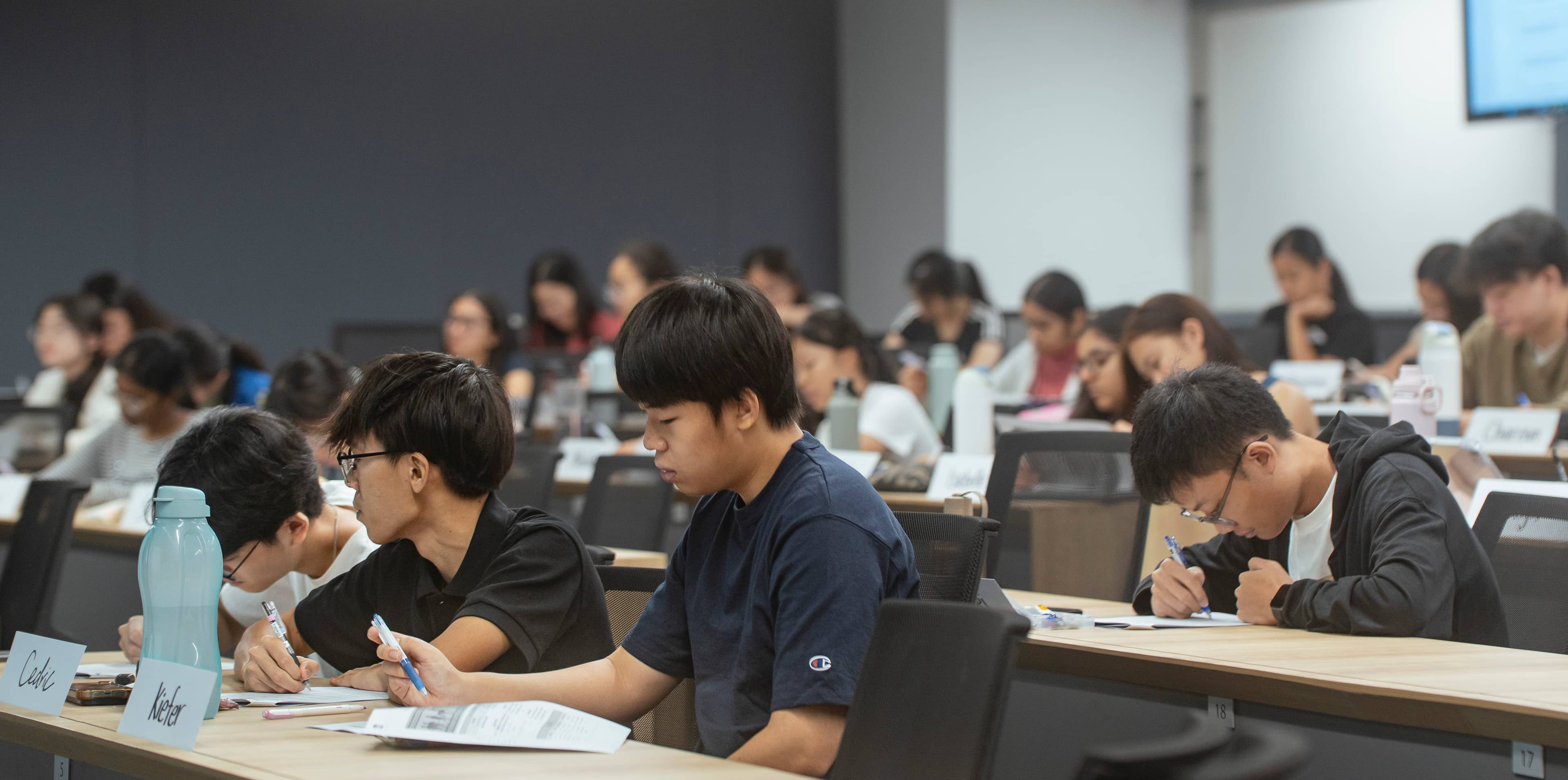 General Paper tuition background for Lyceum Education